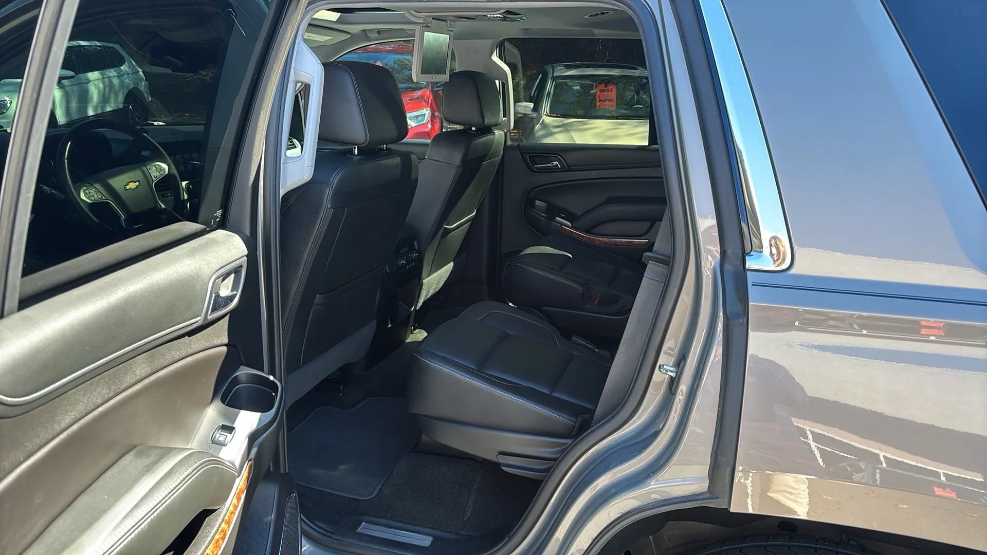 Used 2018 Chevrolet Tahoe Premier image 19