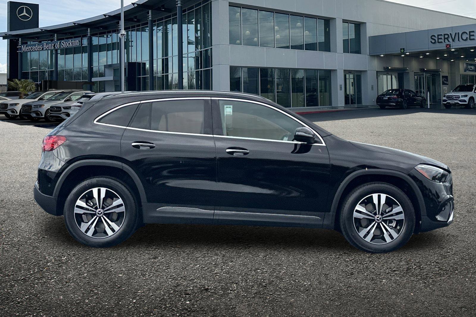 New 2026 Mercedes-Benz GLA 250 4MATIC image 3