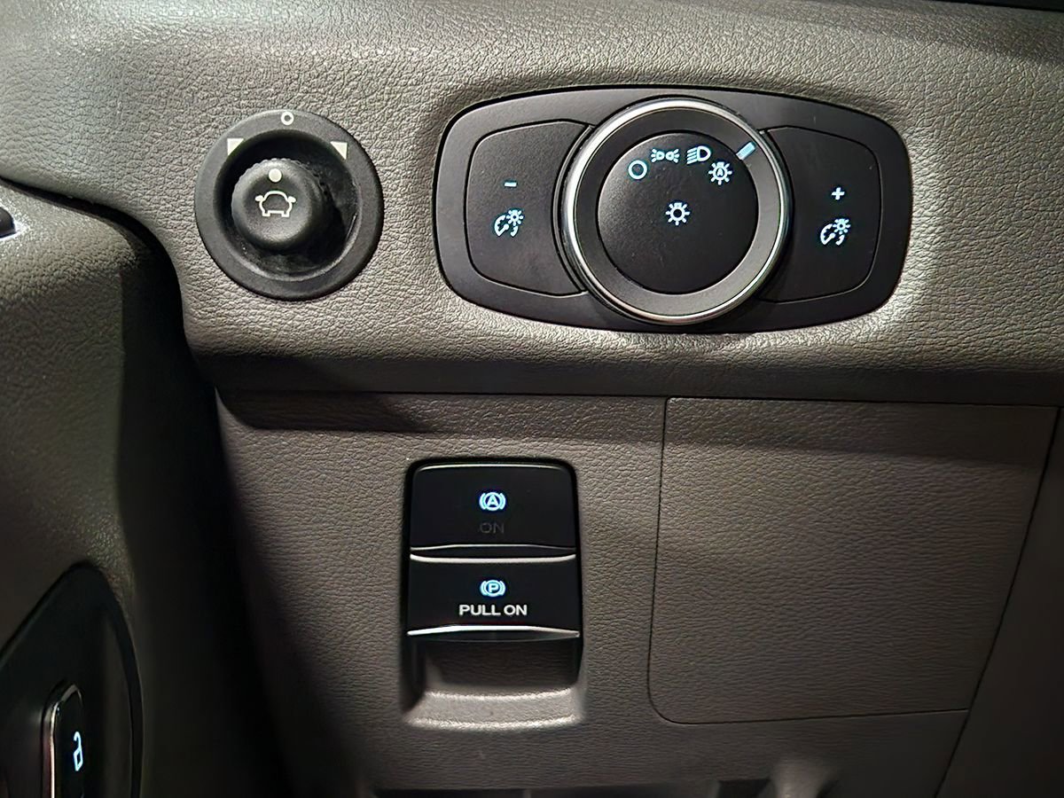 Used 2024 Ford Transit 150 Low Roof AWD image 38