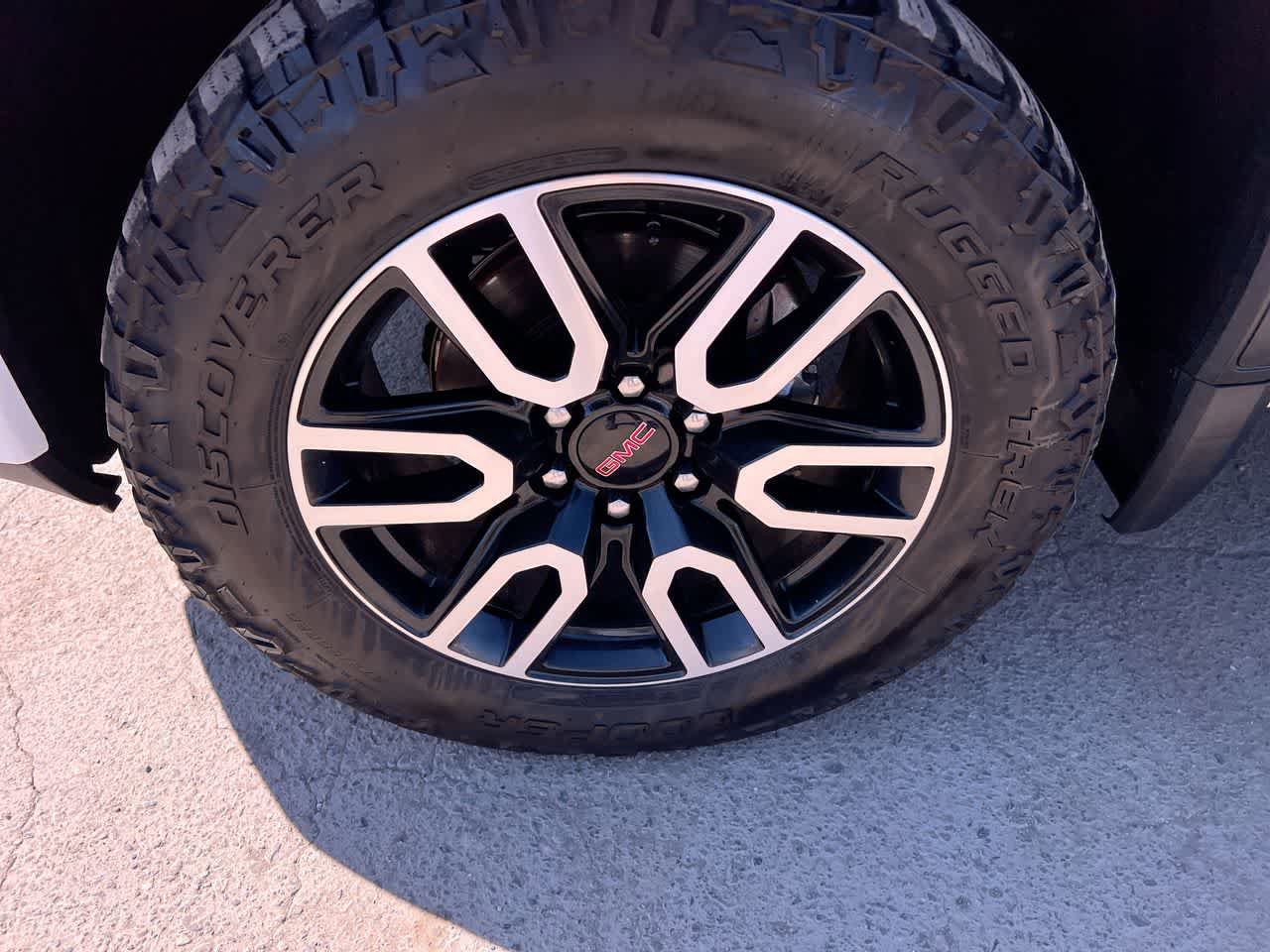 Used 2020 GMC Sierra 1500 AT4 w/ AT4 Preferred Package AWD/4WD image 10