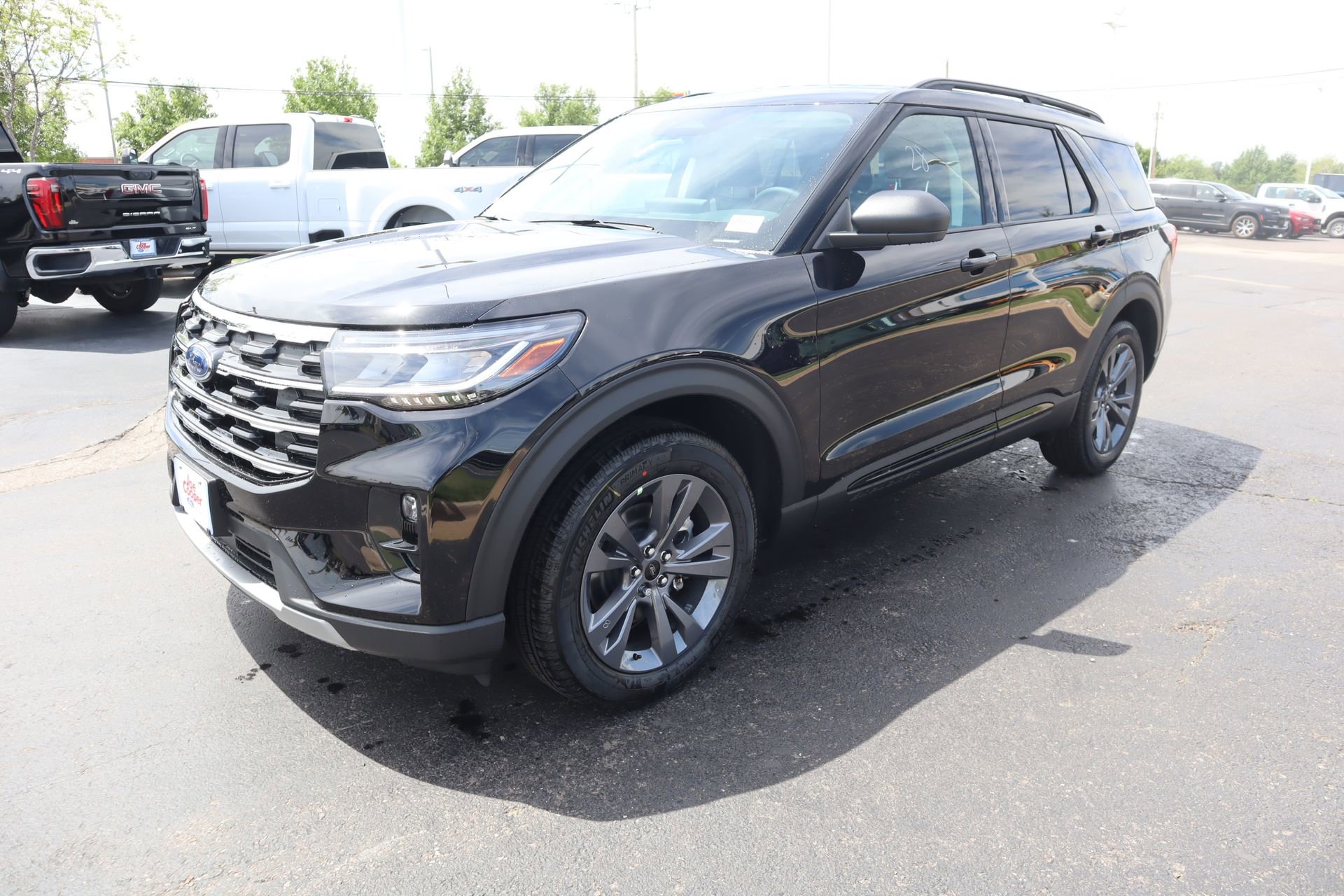 New 2026 Ford Explorer Active image 10