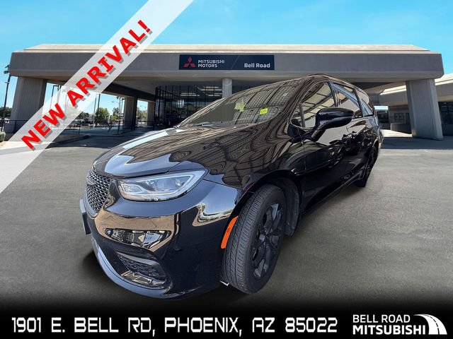 Used 2025 Chrysler Pacifica Limited