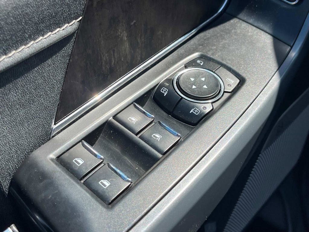 Used 2023 Ford F150 Lariat image 25
