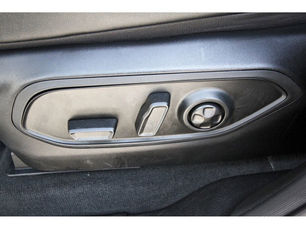 Used 2023 Jeep Grand Cherokee Limited image 29