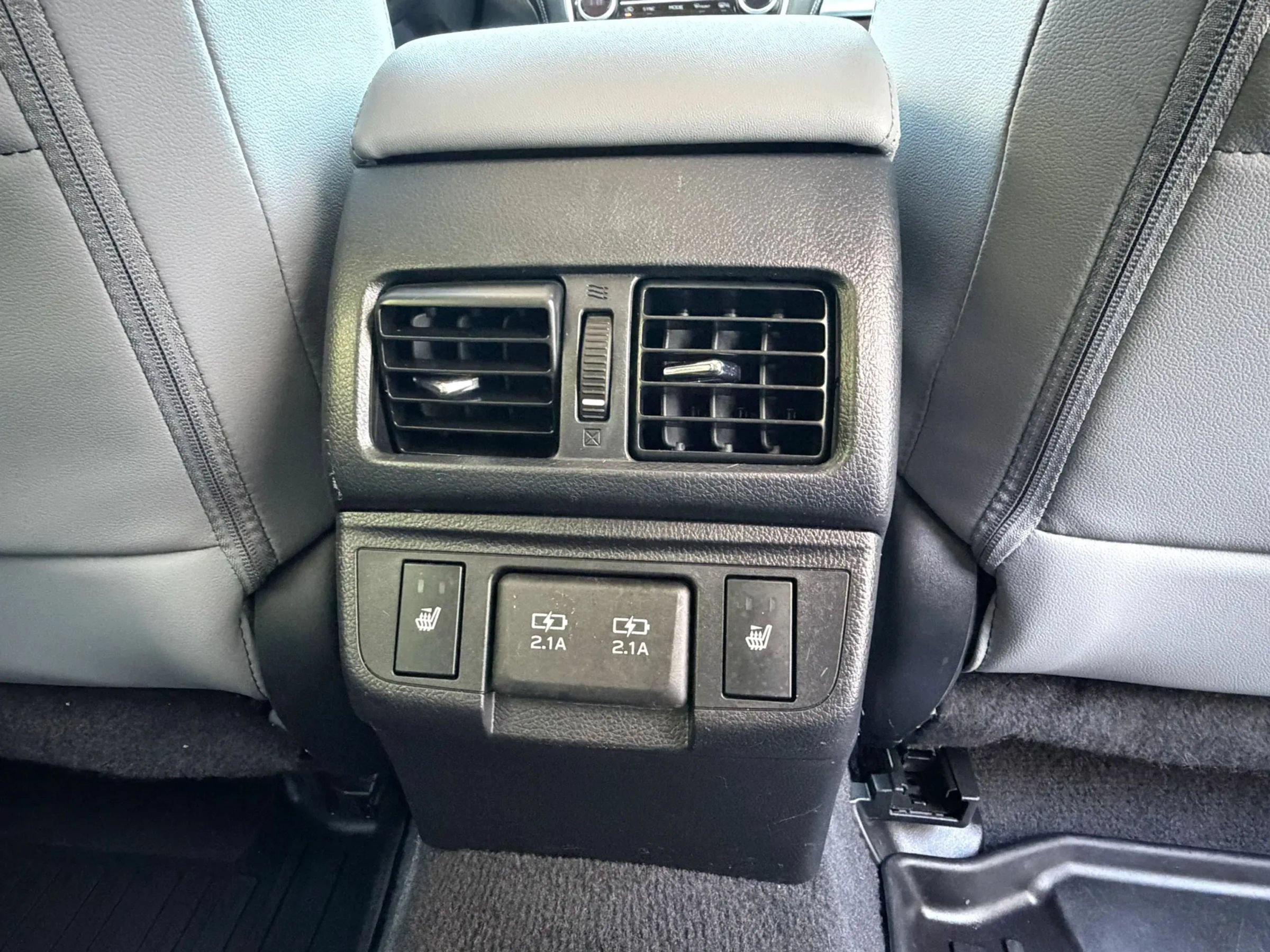 Used 2019 Subaru Outback 2.5i Limited AWD/4WD image 16
