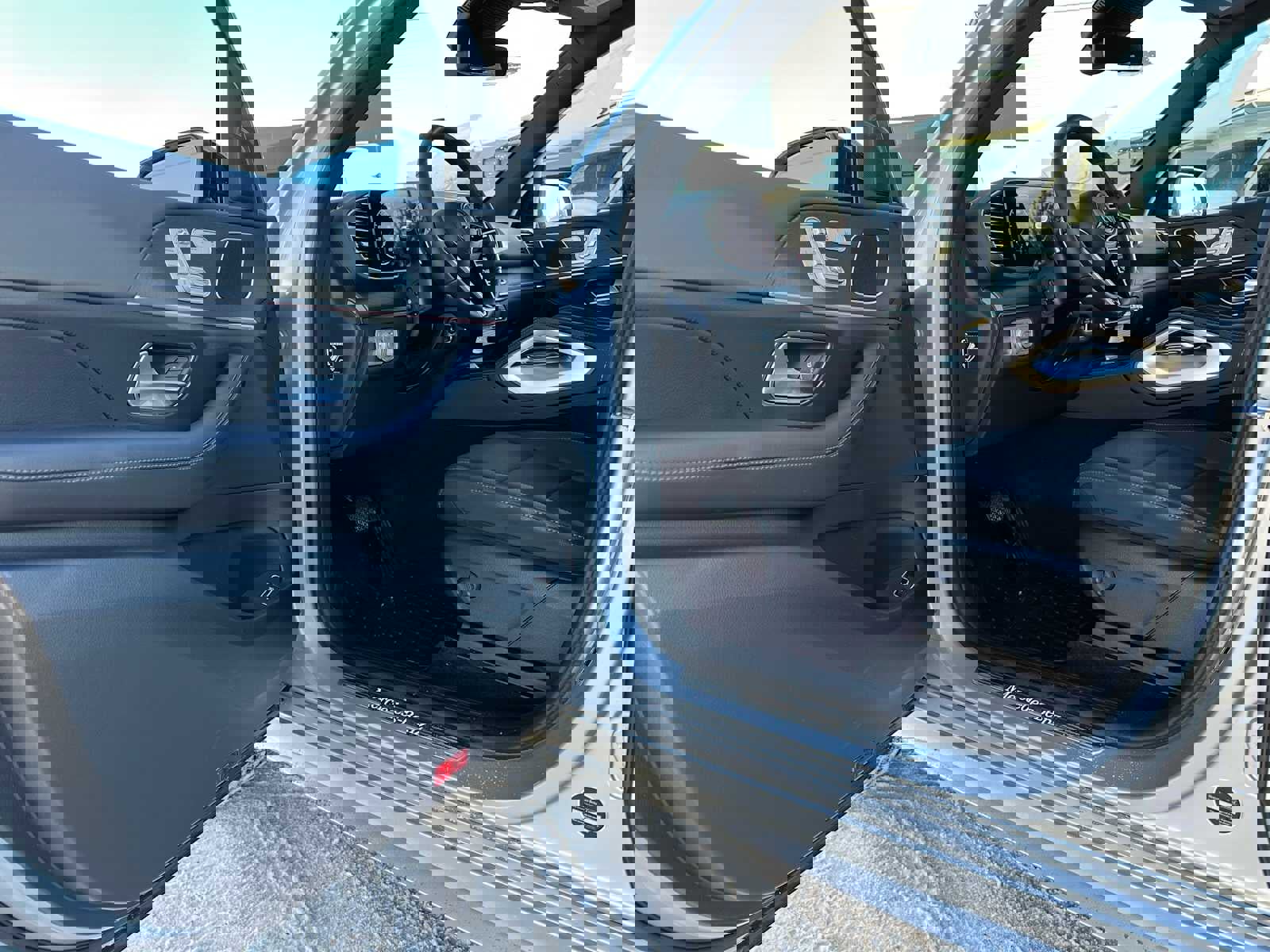 Used 2026 Mercedes-Benz GLE 450 4MATIC image 19