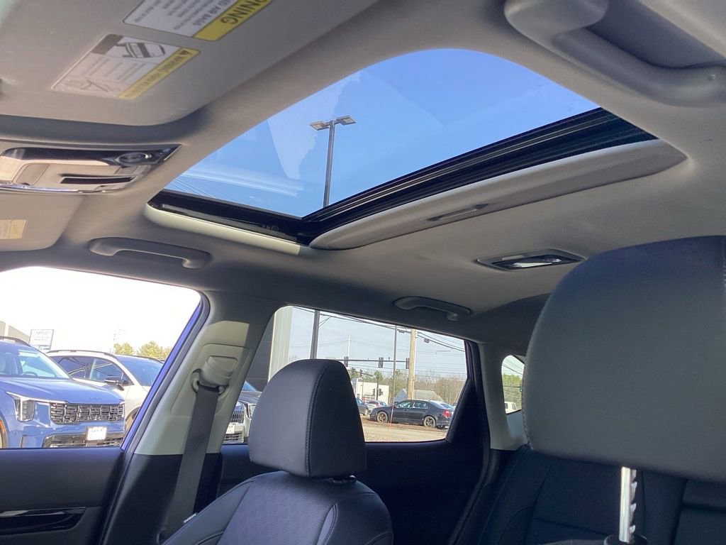 Certified 2023 Kia Seltos EX image 16