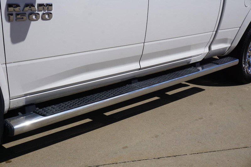 Used 2017 RAM 1500 Laramie w/ Convenience Group AWD/4WD image 14