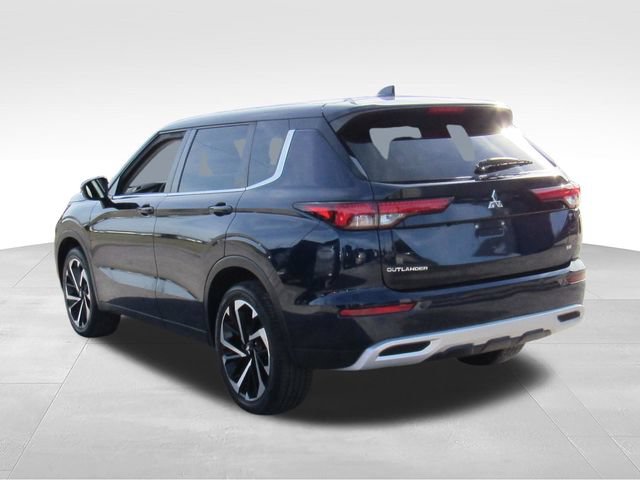 Used 2023 Mitsubishi Outlander SE FWD image 8