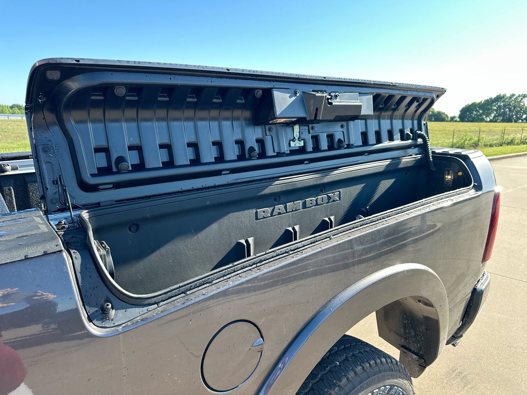 New 2026 RAM 2500 Limited AWD/4WD image 25