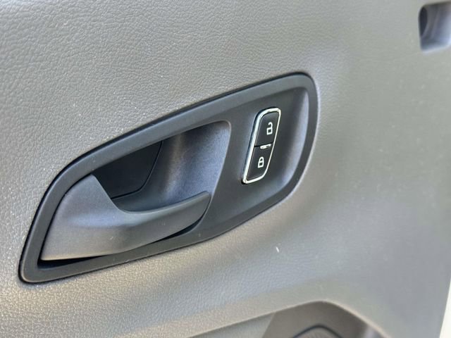 Used 2024 Ford Transit 250 Low Roof w/ Exterior Upgrade Package RWD image 18