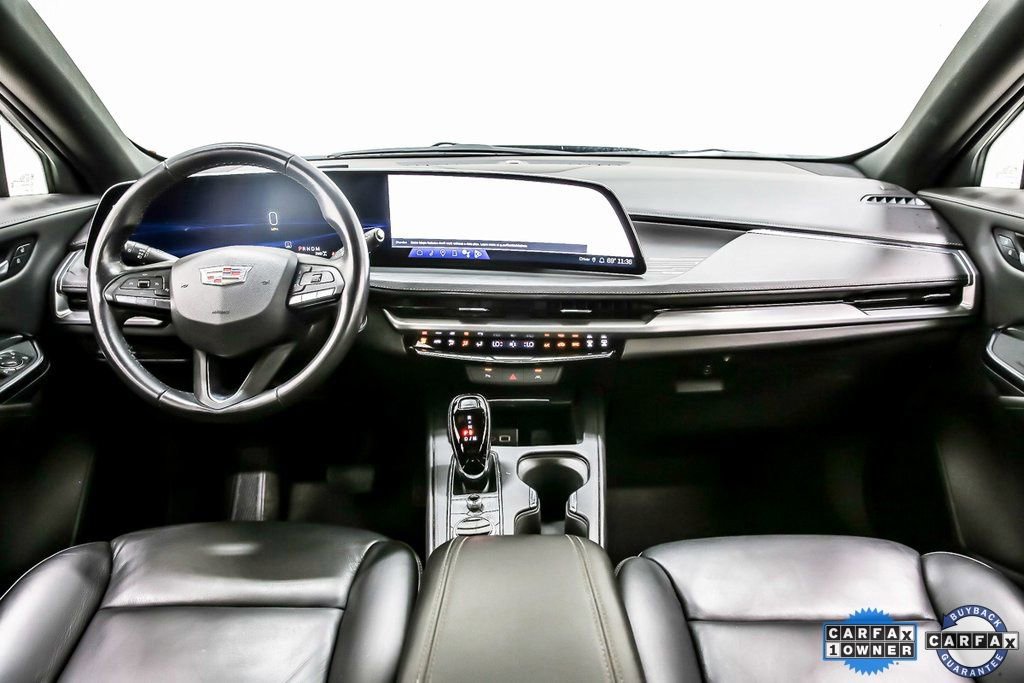 Used 2024 Cadillac XT4 Premium Luxury image 15