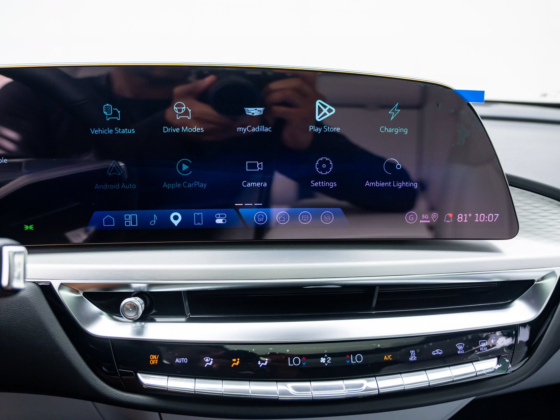 New 2027 Cadillac Lyriq Premium Sport AWD/4WD image 23
