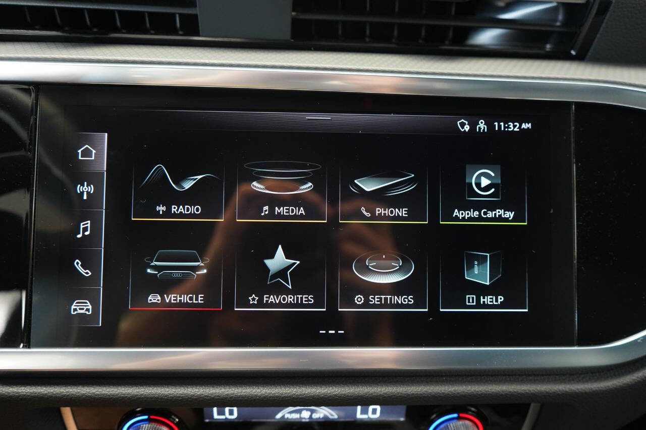 Used 2024 Audi Q3 2.0T Premium Plus w/ Premium Plus Package image 83