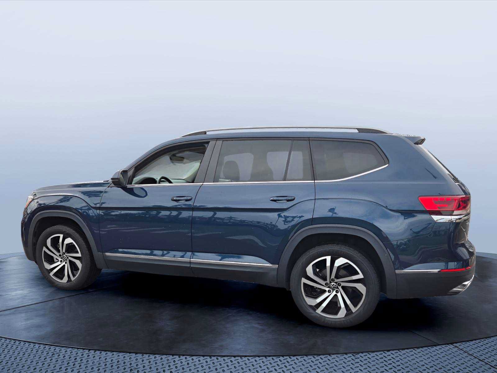 Used 2022 Volkswagen Atlas SEL AWD/4WD image 9