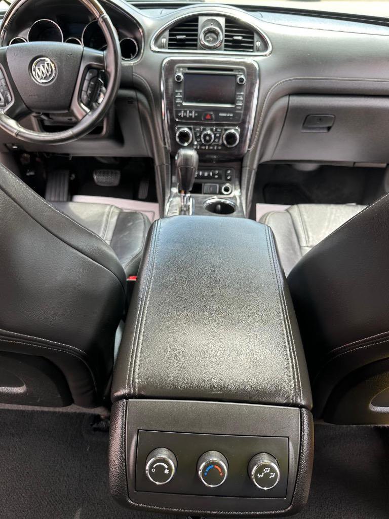 Used 2017 Buick Enclave Leather FWD image 24