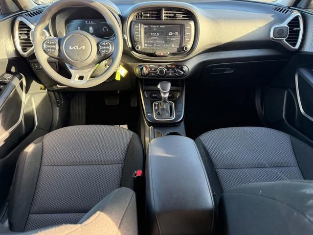 Used 2024 Kia Soul LX w/ Option Group 015 image 13