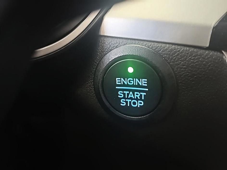 Used 2022 Ford Escape SE w/ Convenience Package AWD/4WD image 19