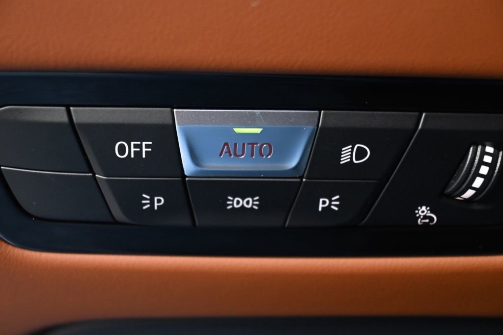 Used 2024 BMW M3 Competition w/ M Carbon Exterior Package image 29