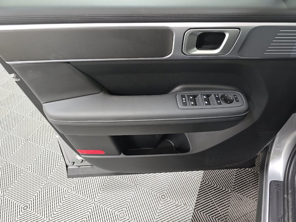 Used 2026 Hyundai Santa Fe SEL AWD/4WD image 7