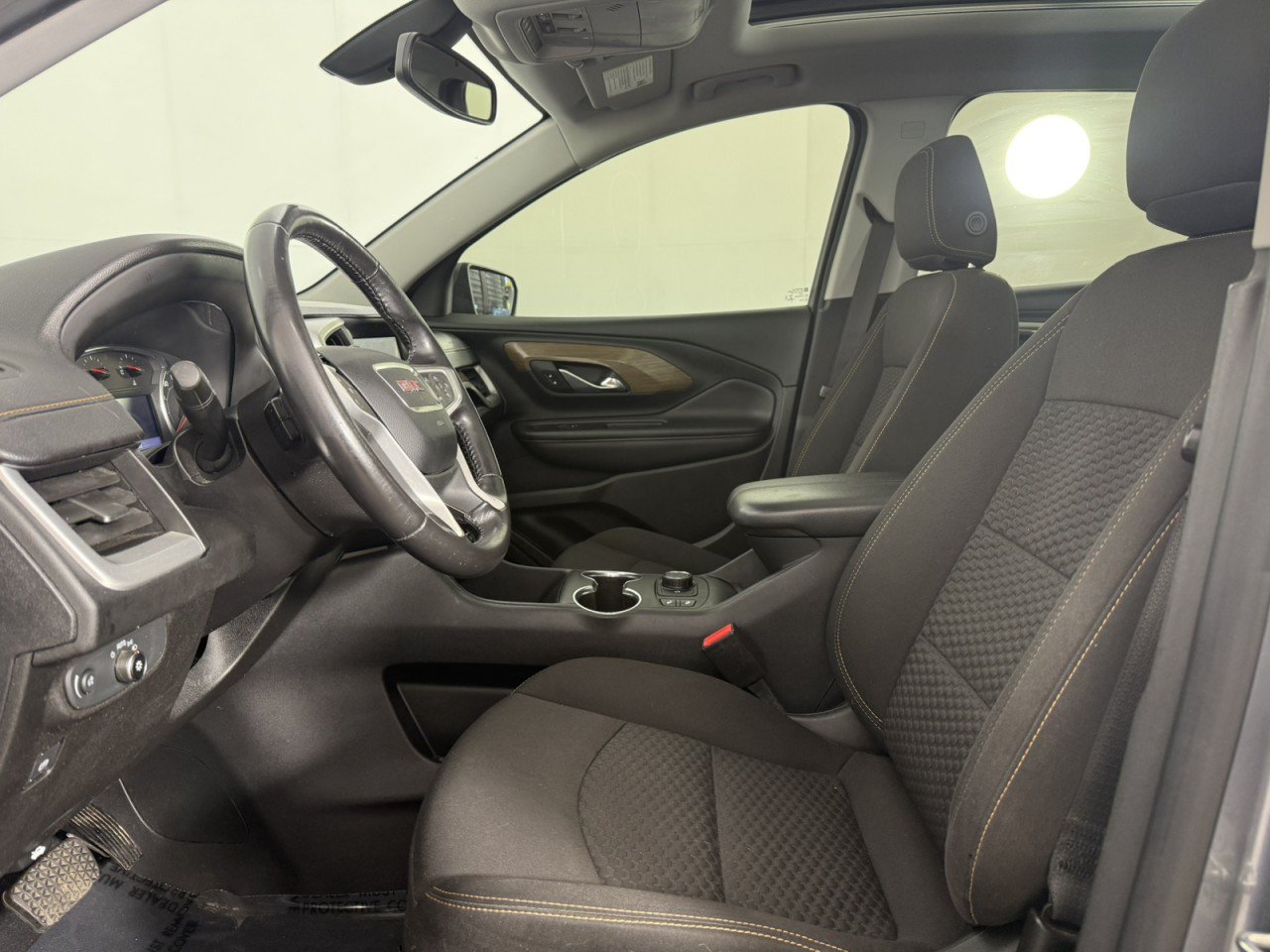 Used 2019 GMC Terrain SLE w/ Driver Convenience Package AWD/4WD image 15