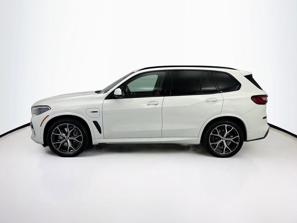 Certified 2023 BMW X5 xDrive45e w/ Executive Package AWD/4WD image 8