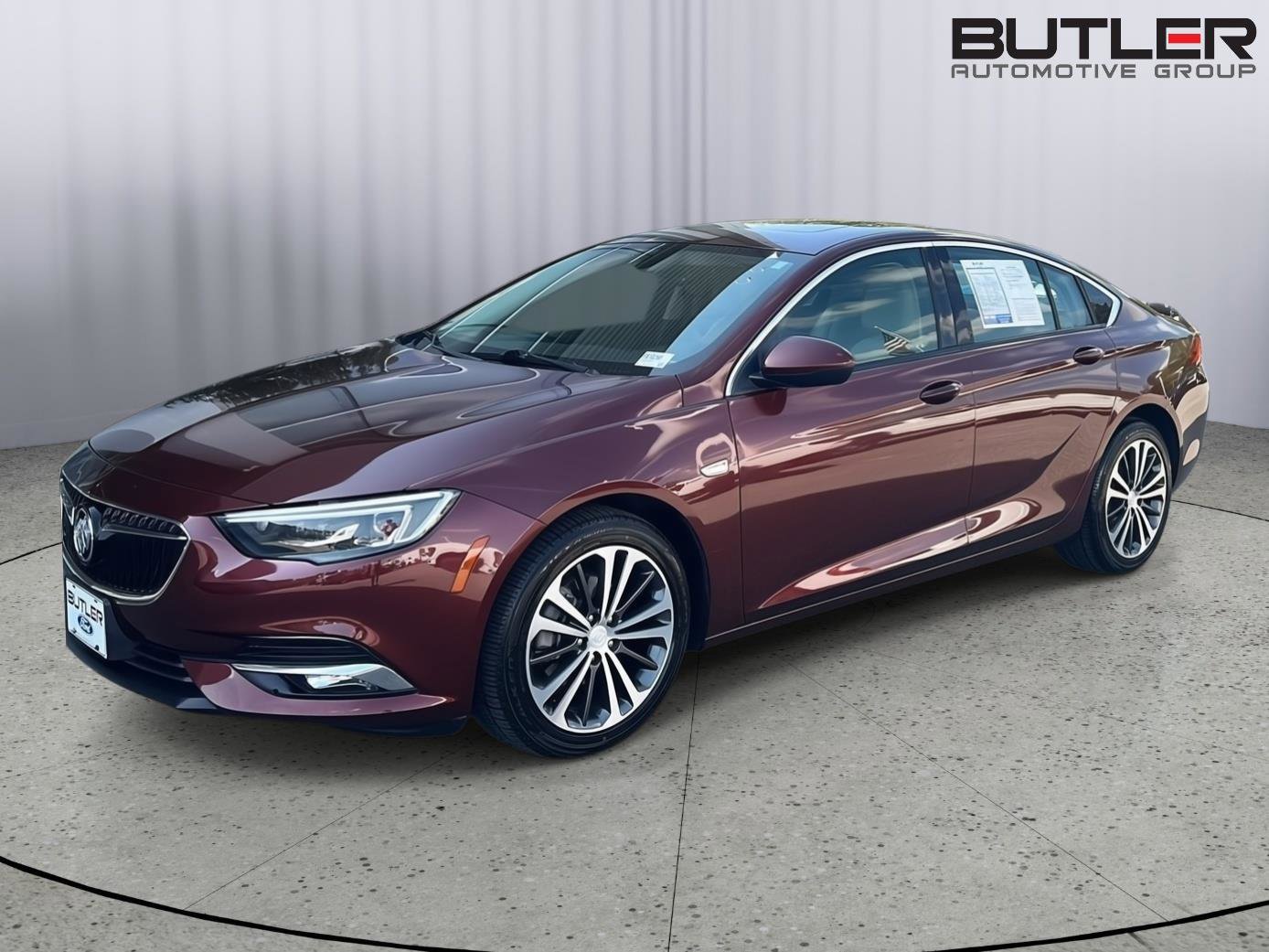 Used 2018 Buick Regal Essence w/ Driver Confidence Package #1