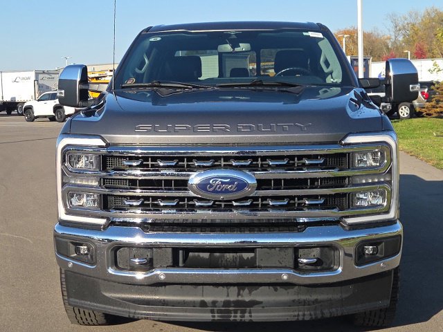 Used 2023 Ford F250 Lariat w/ Lariat Ultimate Package AWD/4WD image 3
