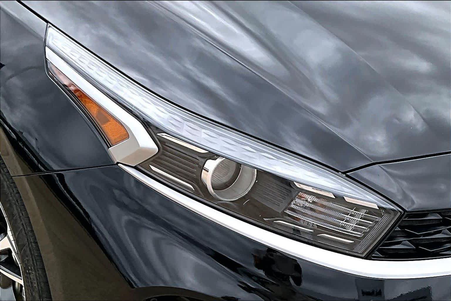 Used 2024 Kia Forte LXS FWD image 27