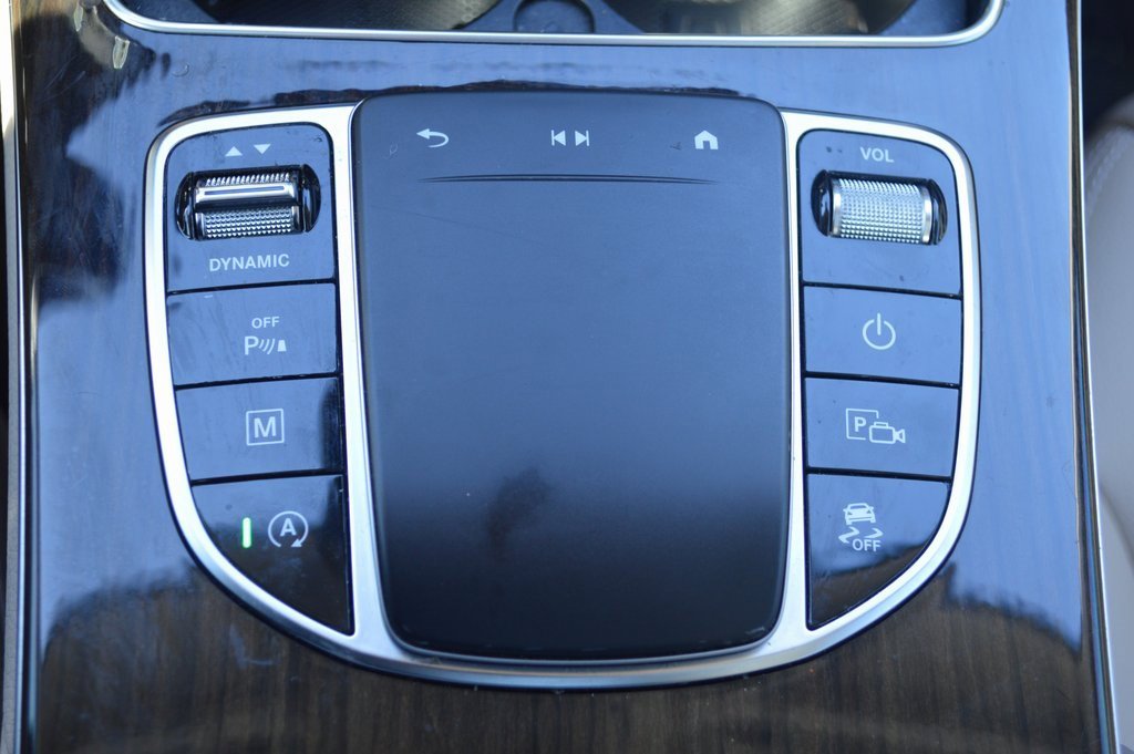 Used 2022 Mercedes-Benz GLC 300 image 27