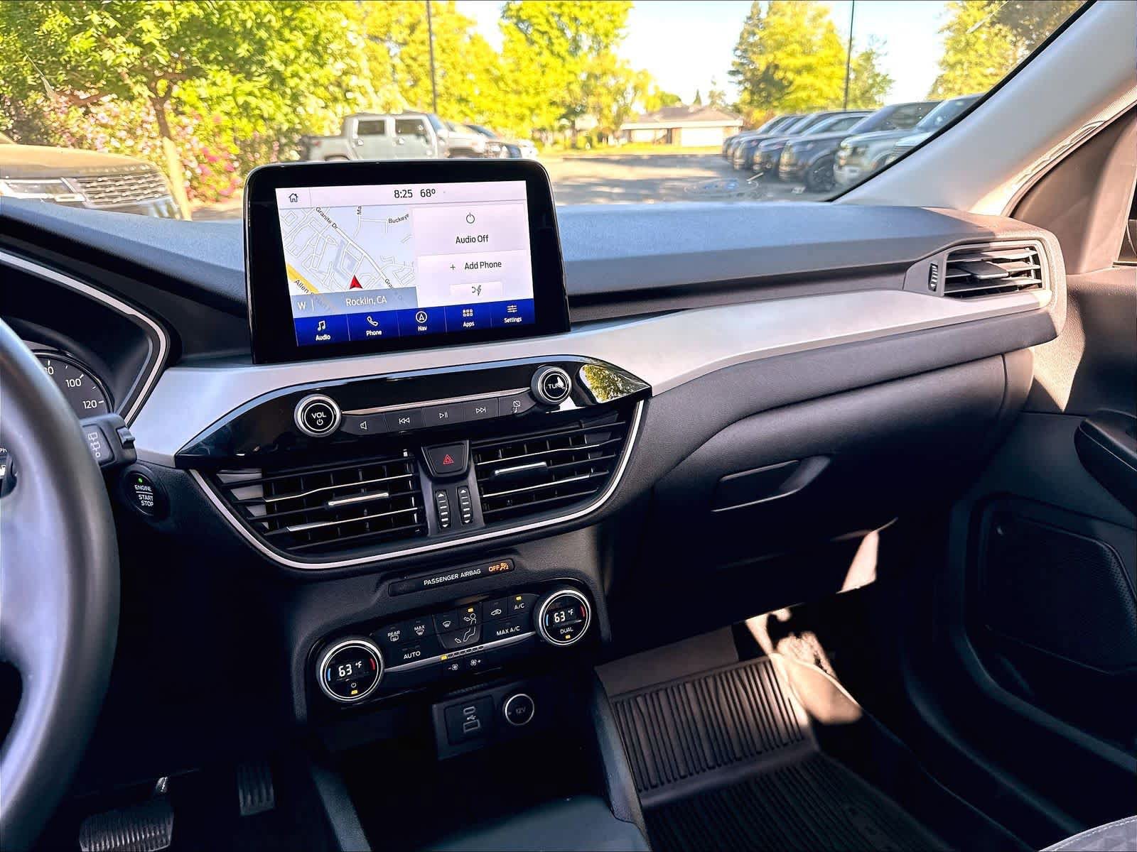 Used 2021 Ford Escape SE w/ Convenience Package FWD image 9