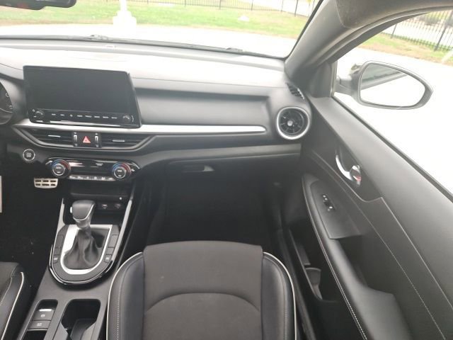 Used 2024 Kia Forte GT-Line w/ GT-Line Premium Package image 33