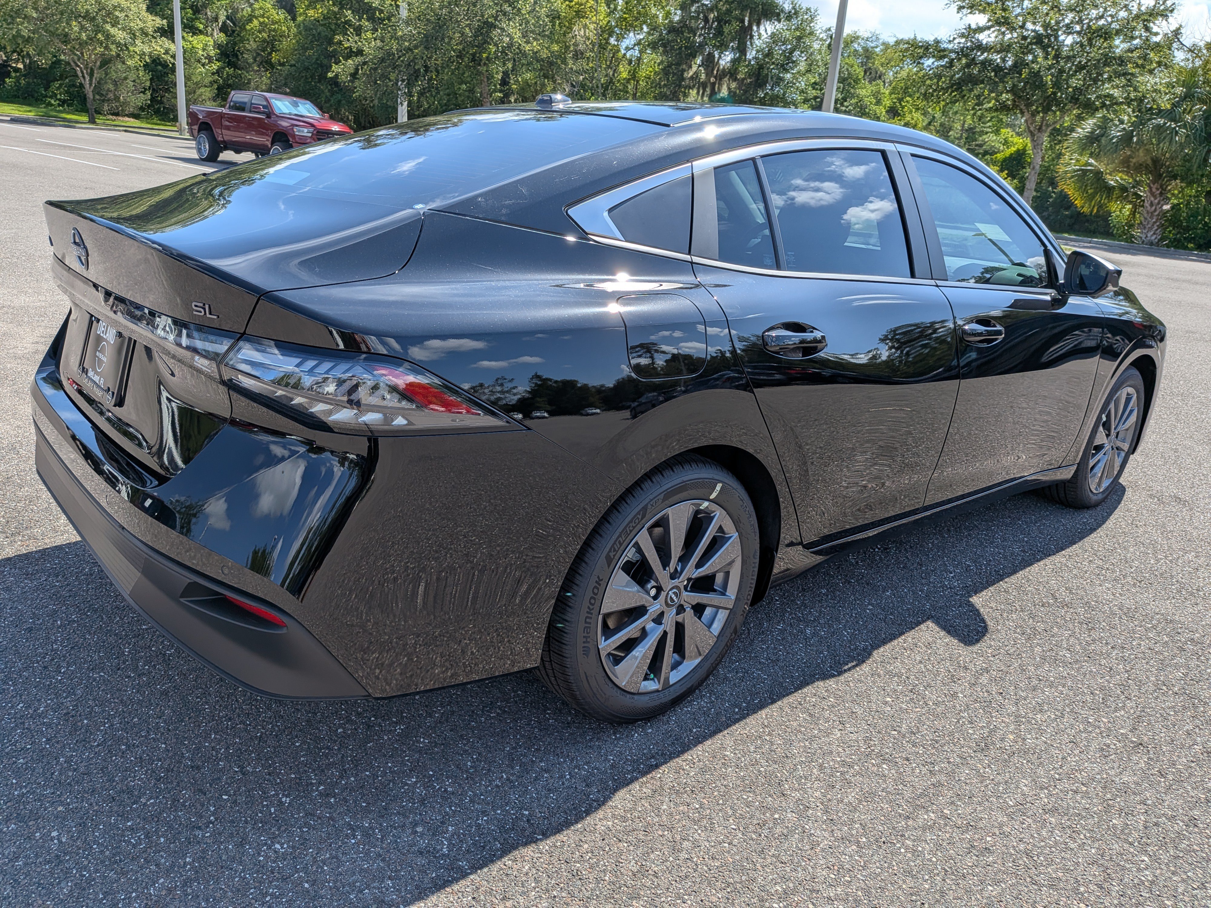 New 2026 Nissan Sentra SL w/ Floor Mat Package FWD image 4