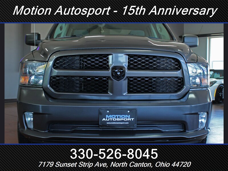 Used 2018 RAM 1500 Express w/ Express Value Package AWD/4WD image 3
