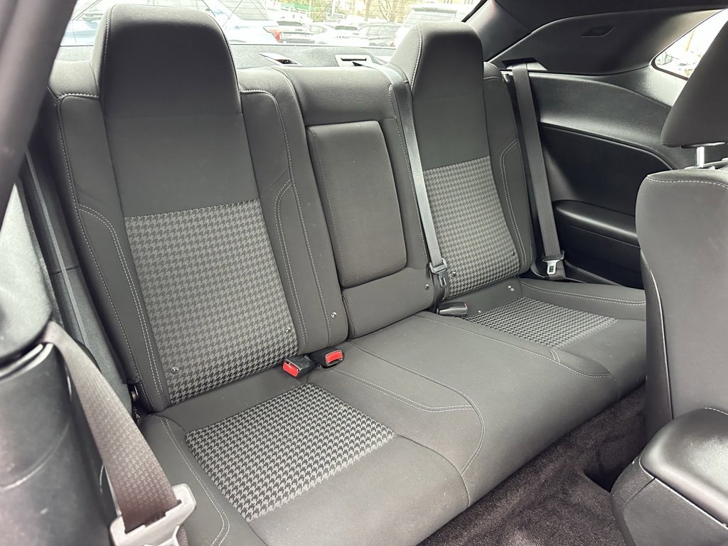 Used 2018 Dodge Challenger R/T w/ Blacktop Package image 17