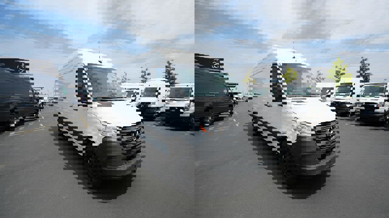 New 2025 Mercedes-Benz Sprinter 2500 image 2