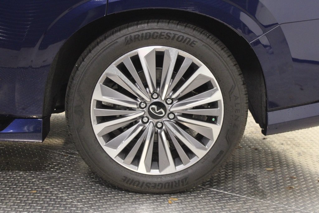 New 2025 INFINITI QX80 Luxe AWD/4WD image 16