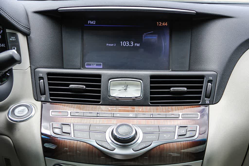Used 2015 INFINITI Q70 L 3.7 w/ Deluxe Touring Package RWD image 15