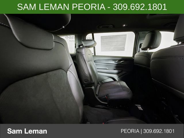 New 2025 Jeep Grand Cherokee L Altitude image 28