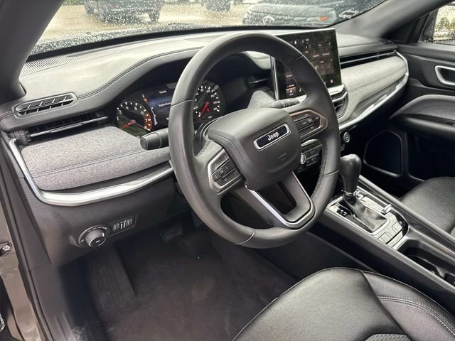 Used 2024 Jeep Compass Latitude AWD/4WD image 23