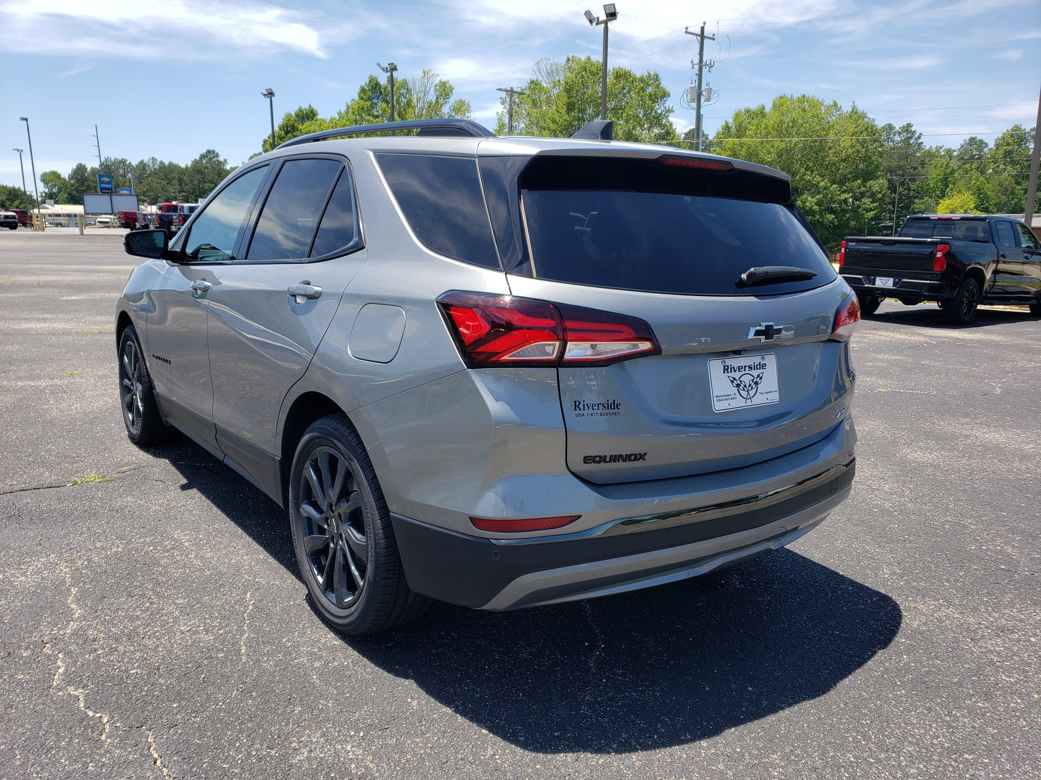 Used 2023 Chevrolet Equinox RS w/ RS Leather Package FWD image 4