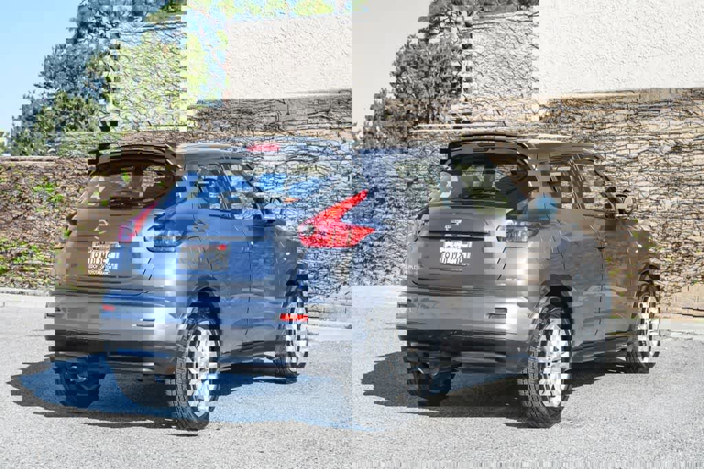 Used 2013 Nissan Juke S image 7