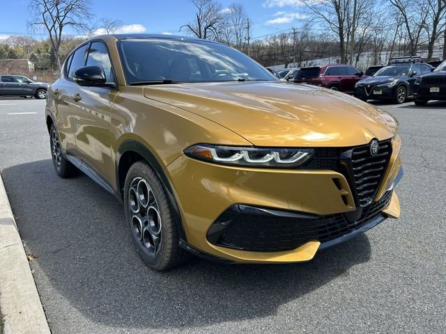 New 2026 Alfa Romeo Tonale AWD/4WD image 2