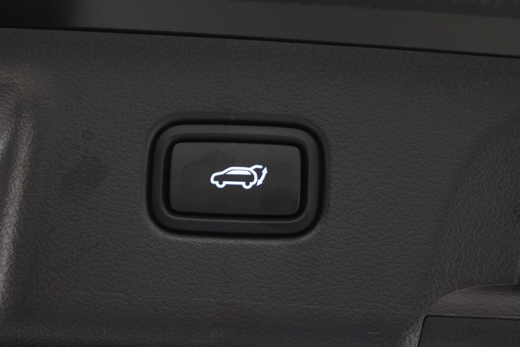 Used 2025 Hyundai Palisade SEL FWD image 19