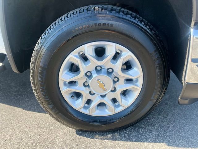 Used 2024 Chevrolet Silverado 2500 LT AWD/4WD image 13