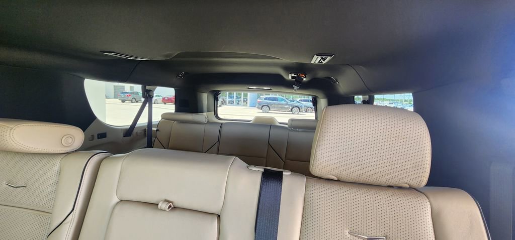 Used 2024 Cadillac Escalade ESV Premium Luxury w/ LPO, Floor Liner Package AWD/4WD image 23