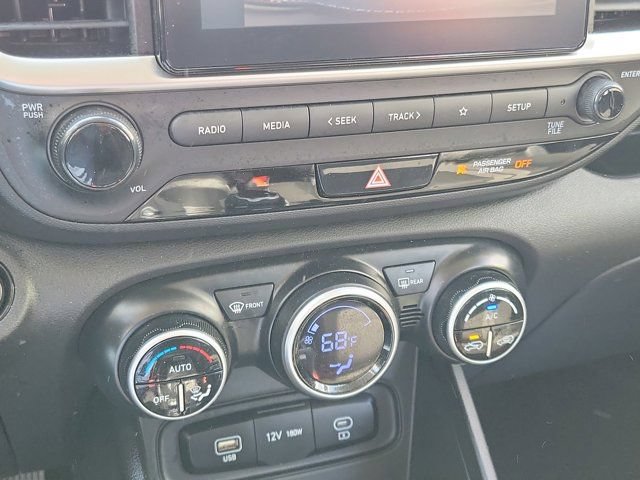Certified 2024 Hyundai Venue SEL FWD image 28