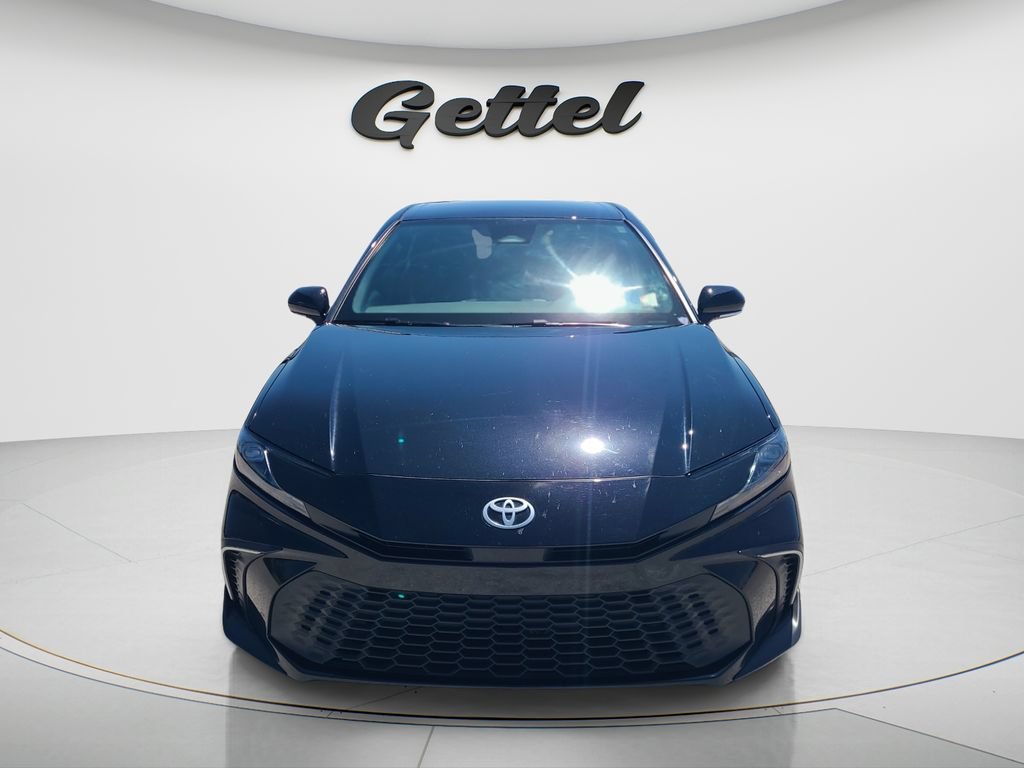 Used 2025 Toyota Camry SE w/ Multimedia Upgrade Package FWD image 2
