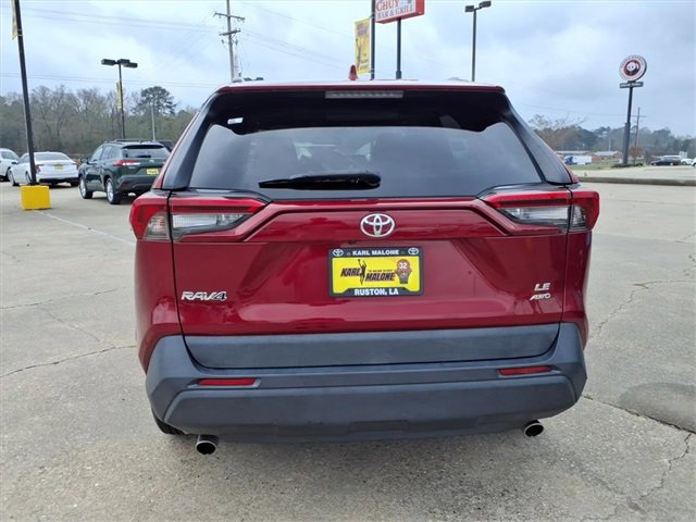 Used 2019 Toyota RAV4 LE image 3