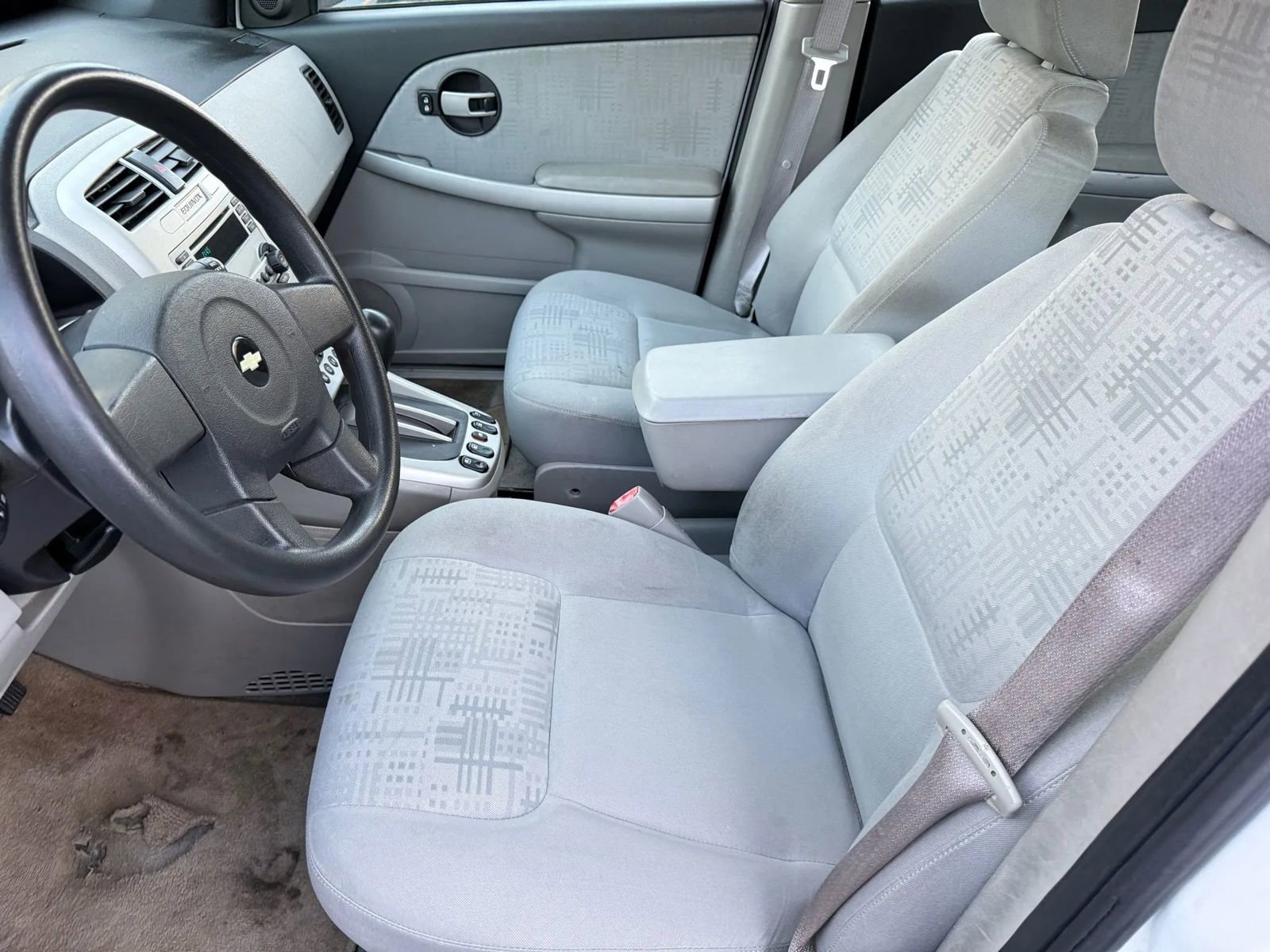 Used 2005 Chevrolet Equinox LS image 18